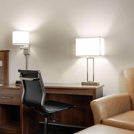 Travelodge By Wyndham Vaughn Luaran gambar