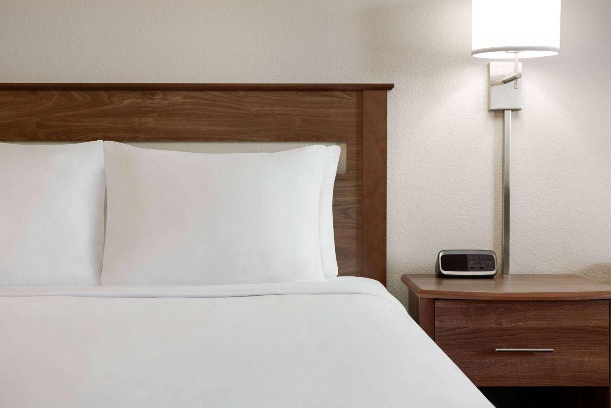 Travelodge By Wyndham Vaughn Luaran gambar